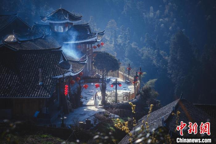 藏于溆浦雁鵝界的古村落?！∷巫娲?攝