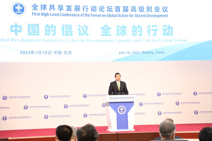 中國國家國際發(fā)展合作署署長羅照輝出席全球共享發(fā)展行動論壇首屆高級別會議開幕式并發(fā)表歡迎致辭。中國國家國際發(fā)展合作署供圖