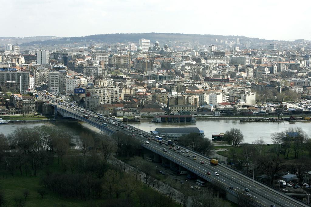 這是2015年3月30日拍攝的塞爾維亞首都貝爾格萊德老城區(qū)。貝爾格萊德是塞爾維亞的首都，坐落在薩瓦河和多瑙河的交匯處，是歐洲最古老的城市之一。新華社發(fā)（普雷德拉格·米洛薩夫列維奇攝）