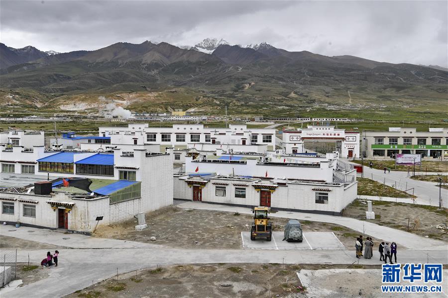 (脫貧攻堅)(4)西藏當(dāng)雄:易地搬遷群眾奔小康