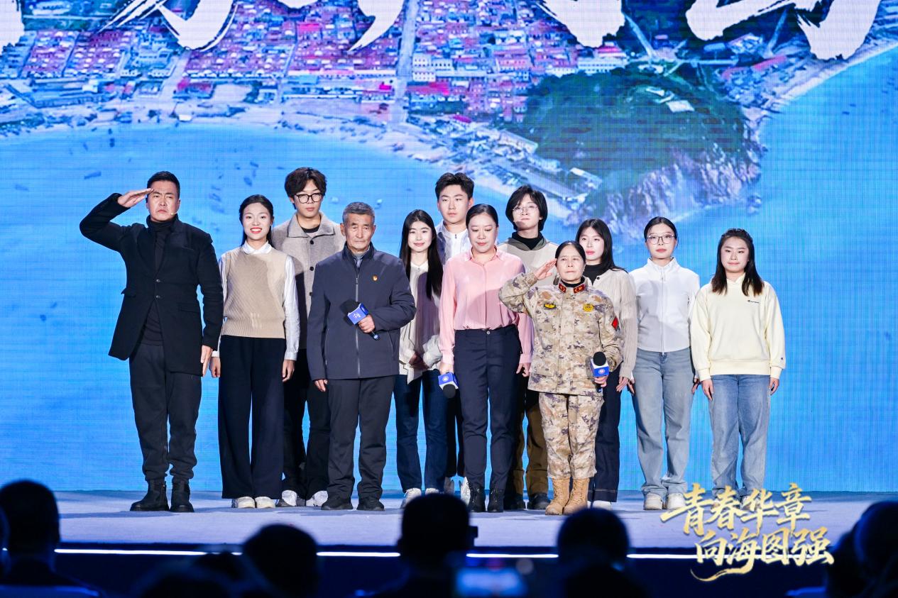 那志東、王仕花、王加輝、秦芳共同講述“平凡中的堅守”。主辦方供圖