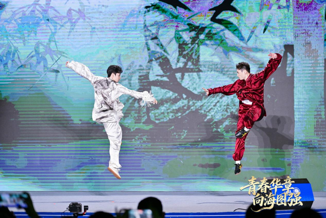全運健兒劉德文、紀(jì)豪（左）帶來“青春有我”的澎湃活力。主辦方供圖