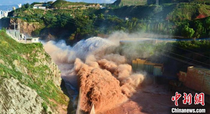 黃河上游重要水源補給區(qū)“治沙護(hù)綠”成效初顯